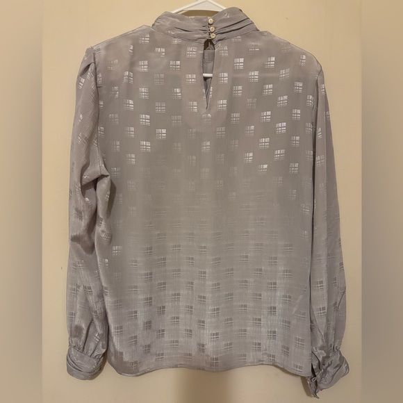 Vintage Ship’n Shore Silver Metallic Blouse - Picture 6 of 7